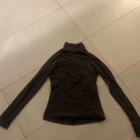LULUEMON RULU RUN HALF ZIP‼️ - Picture 4 of 5